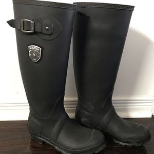 EUC Women’s Size 7 Kamik Rainboots